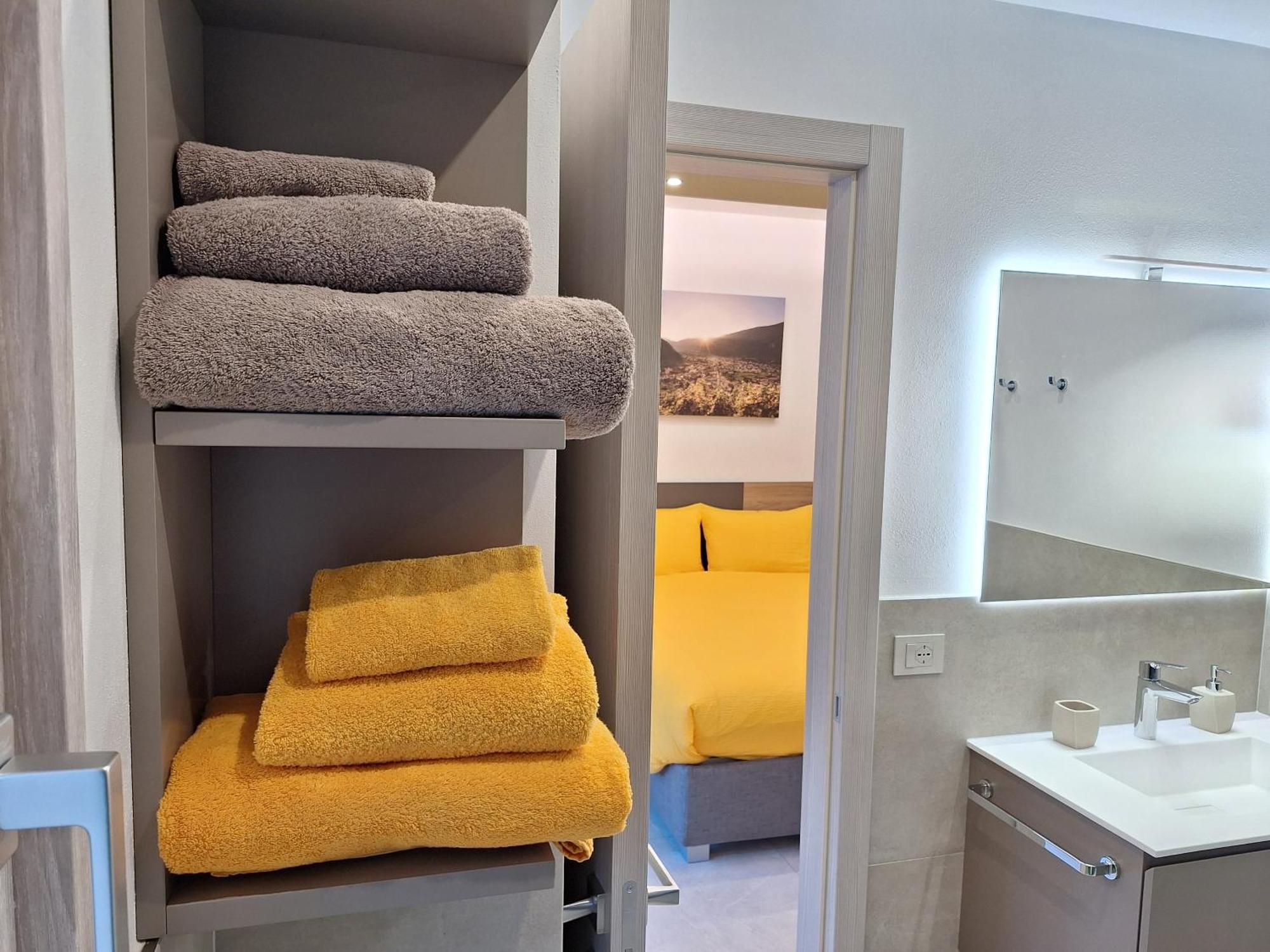 Quinta Stella Apartment Tirano Ngoại thất bức ảnh