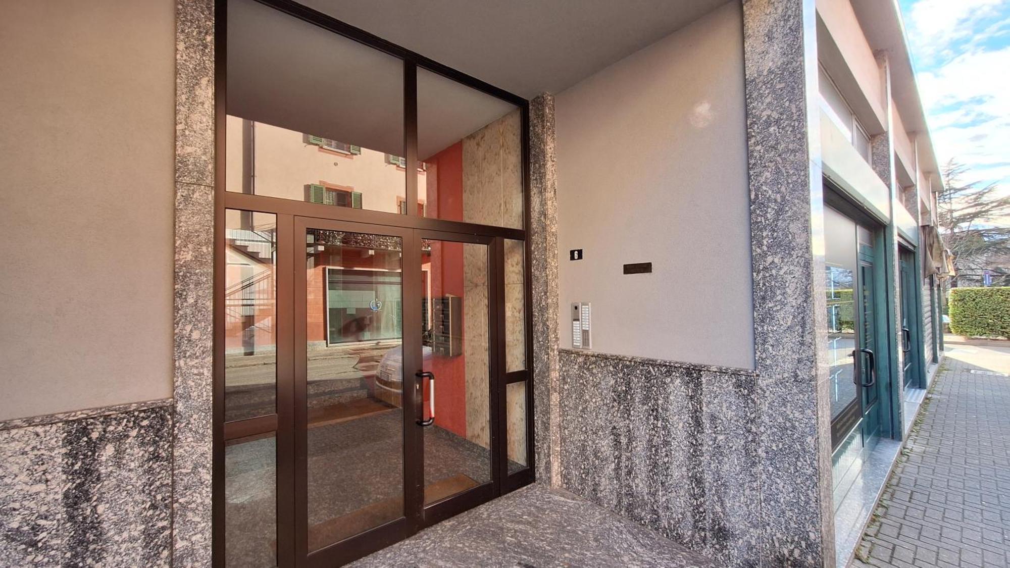 Quinta Stella Apartment Tirano Ngoại thất bức ảnh
